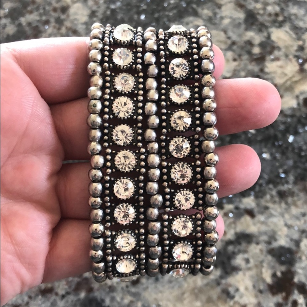 Silver rhinestone stretch bracelet